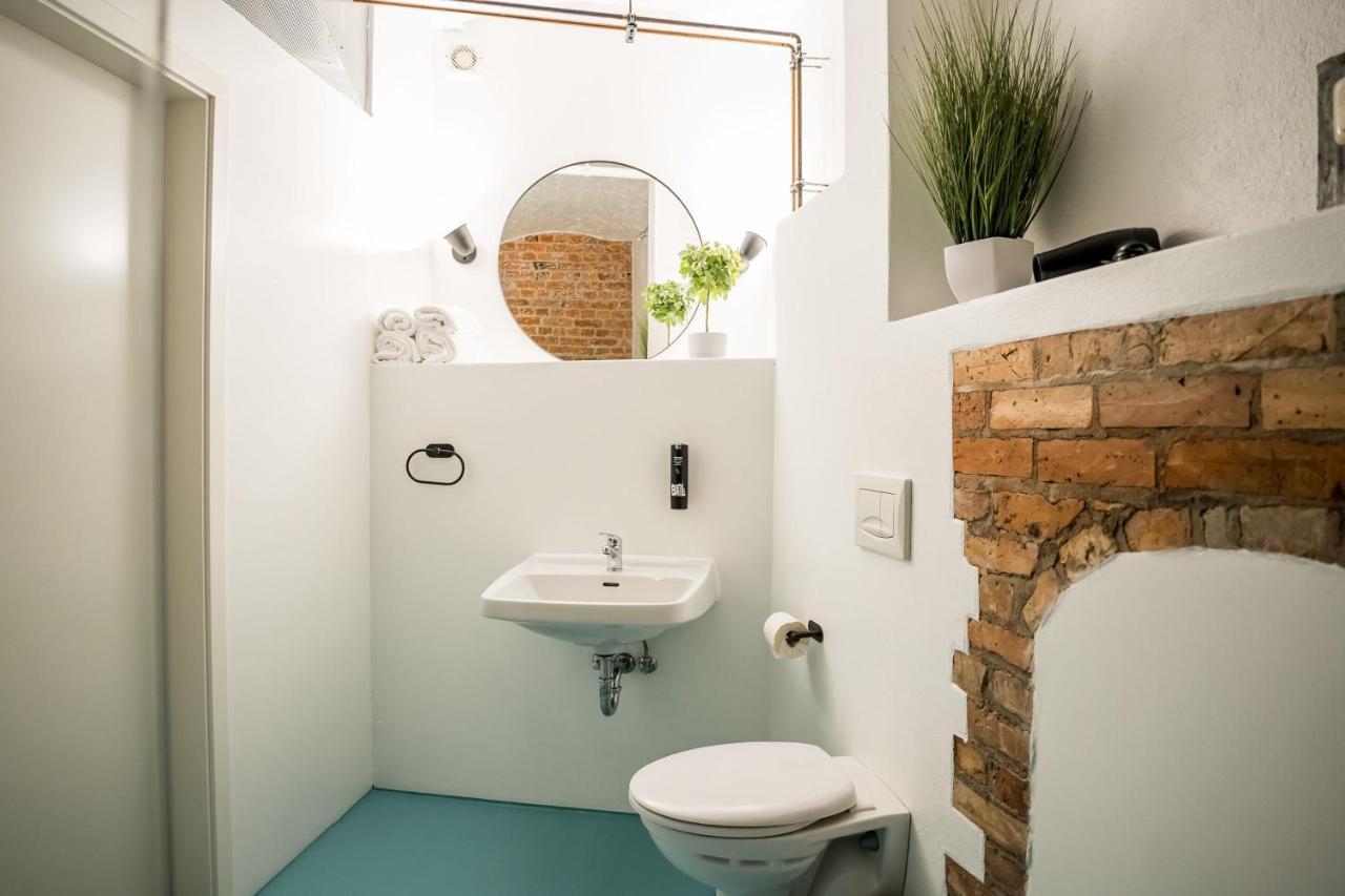 Spacious Apartment In Berlin Mitte For 6 Екстериор снимка